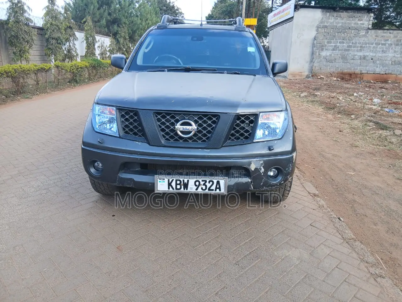 Nissan Navara 2007 Gray