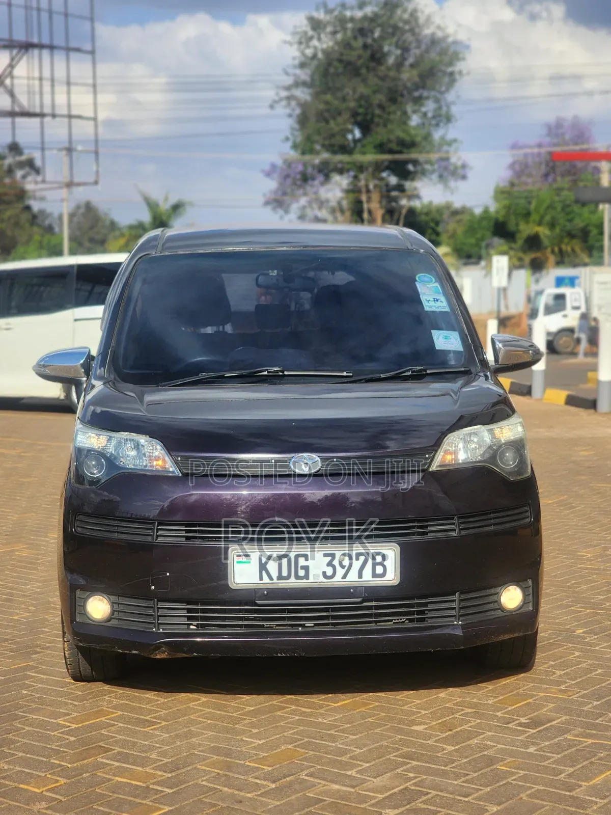 Toyota Spade 1.5 2014 Brown