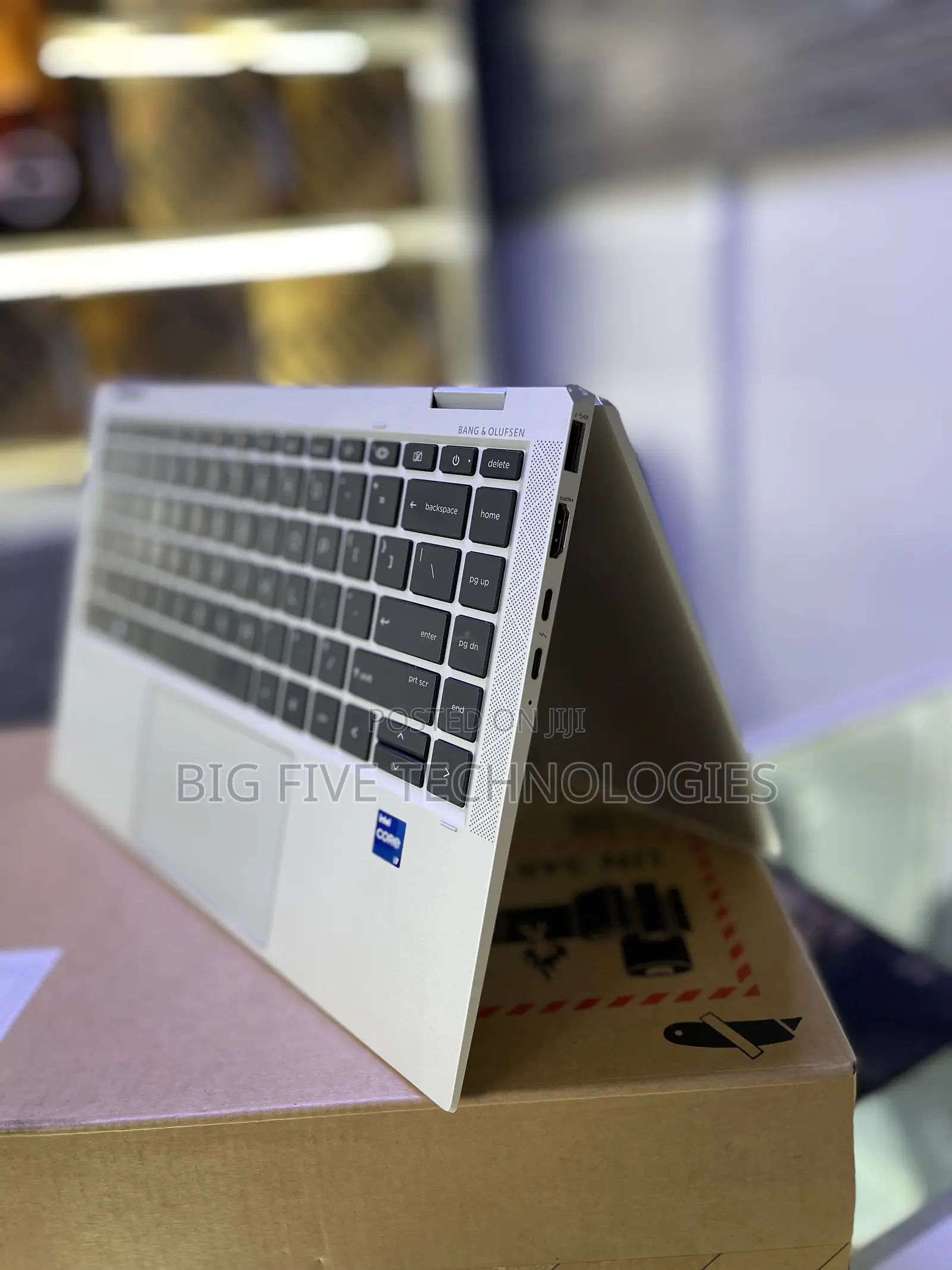 Laptop HP EliteBook 1040 G8 16GB Intel Core i7 SSD 512GB