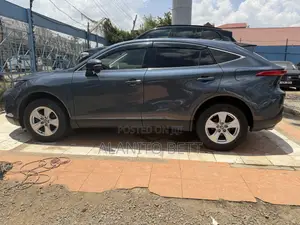 Toyota Harrier 2.5 Hybrid 2020 Blue