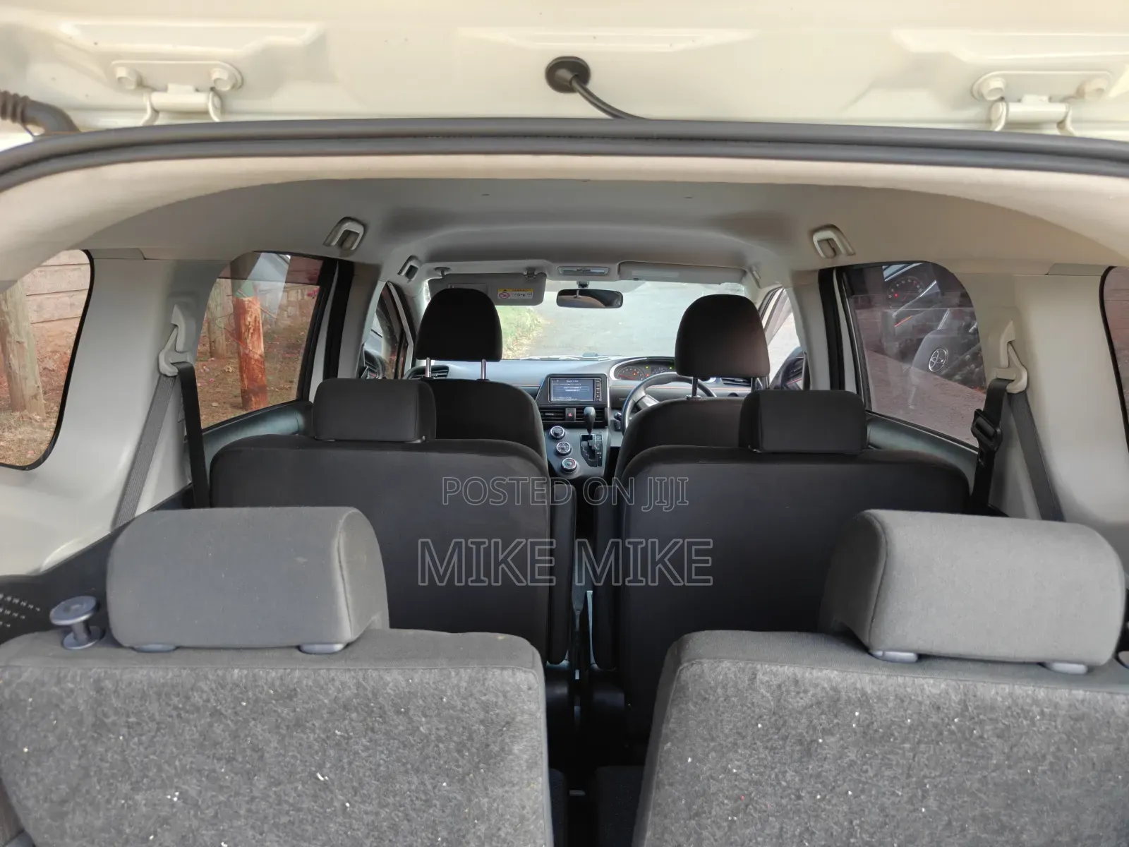 Toyota Sienta 2017 White