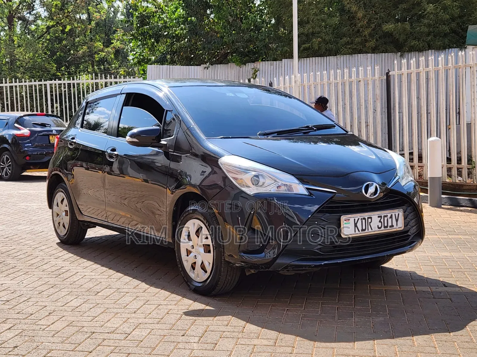 Toyota Vitz 1.3 FWD 5dr 2017 Black