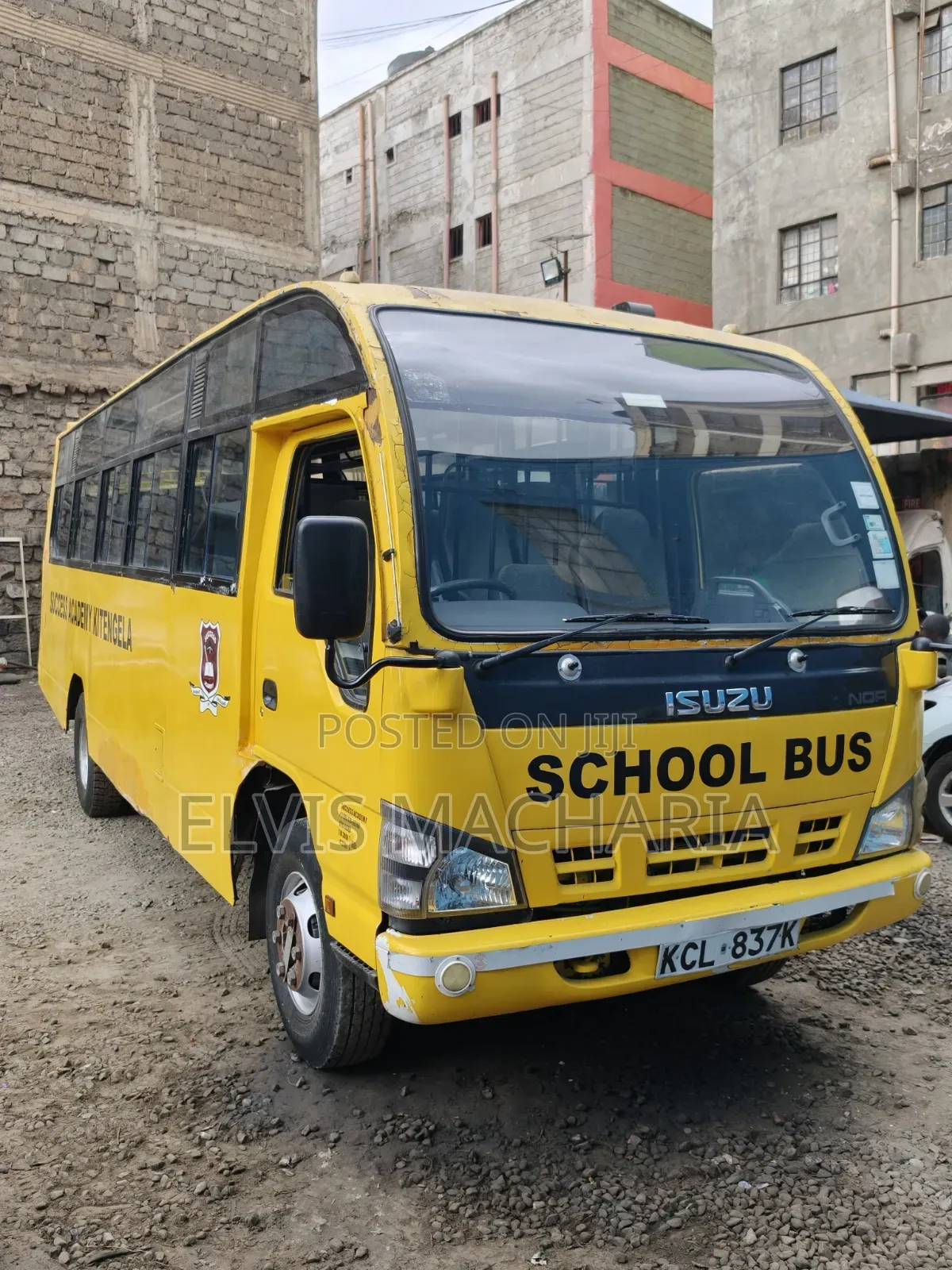Isuzu NQR 2017 Yellow