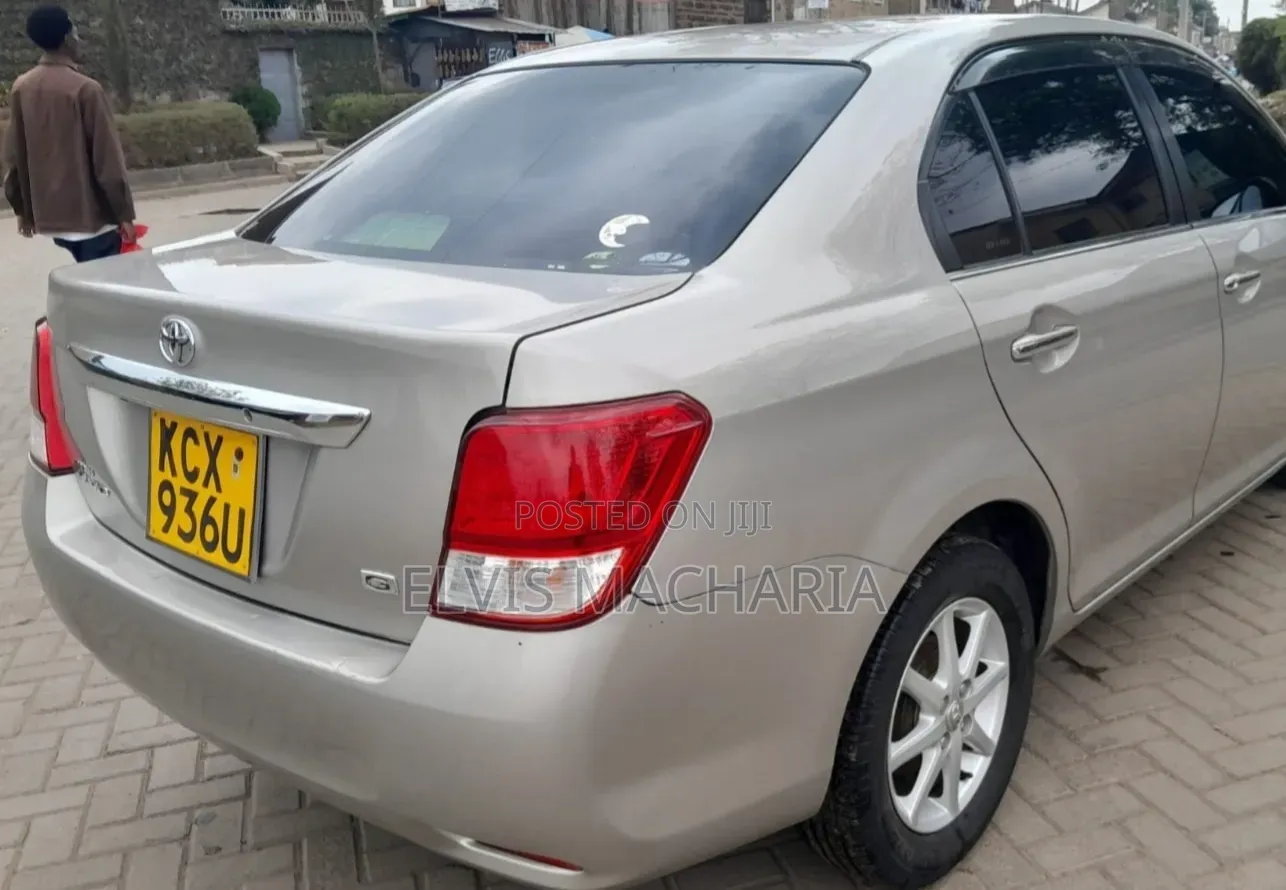 Toyota Axio 1.5 G 2WD 2012 Silver