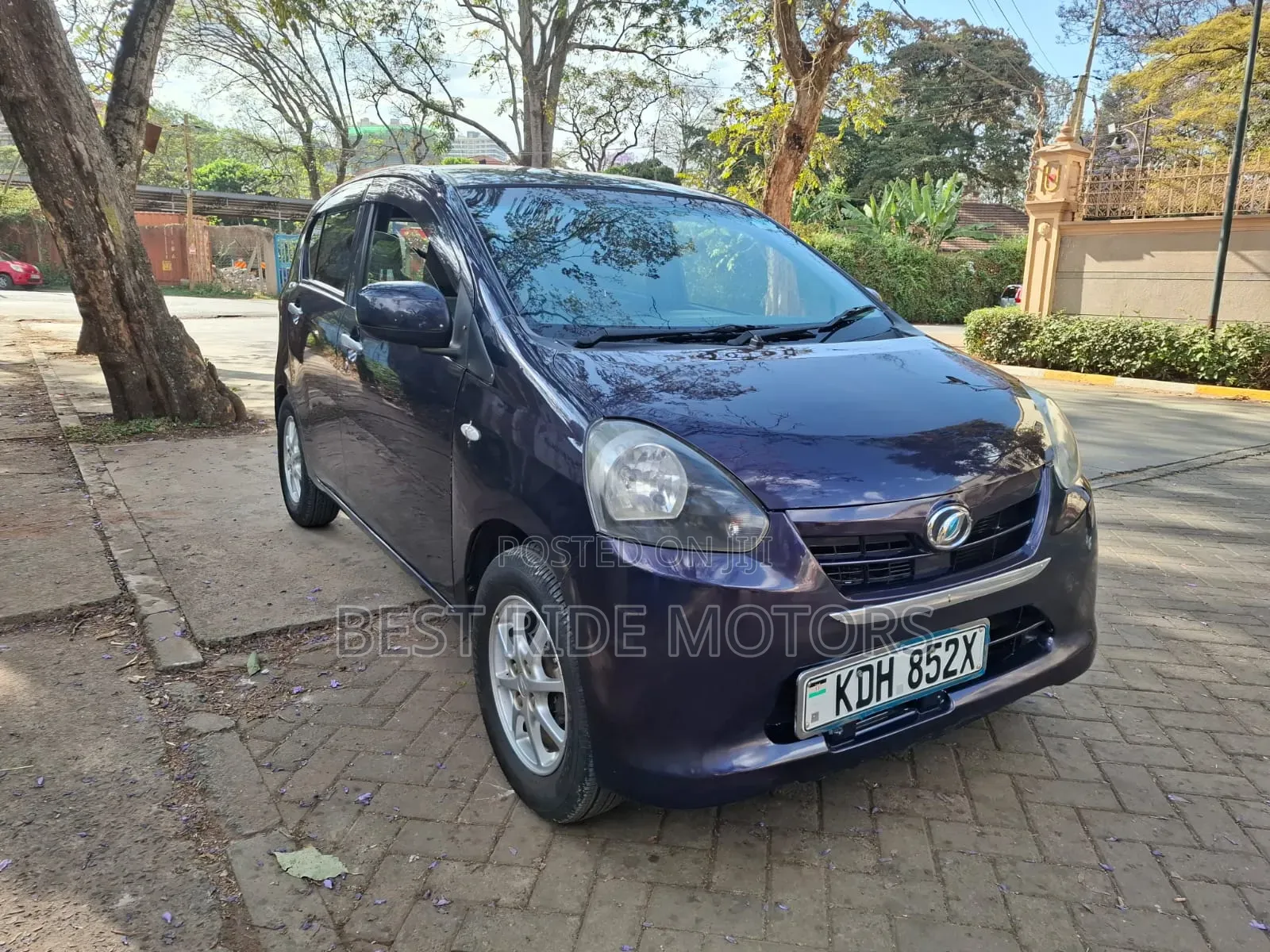 Daihatsu Mira 2015 Purple