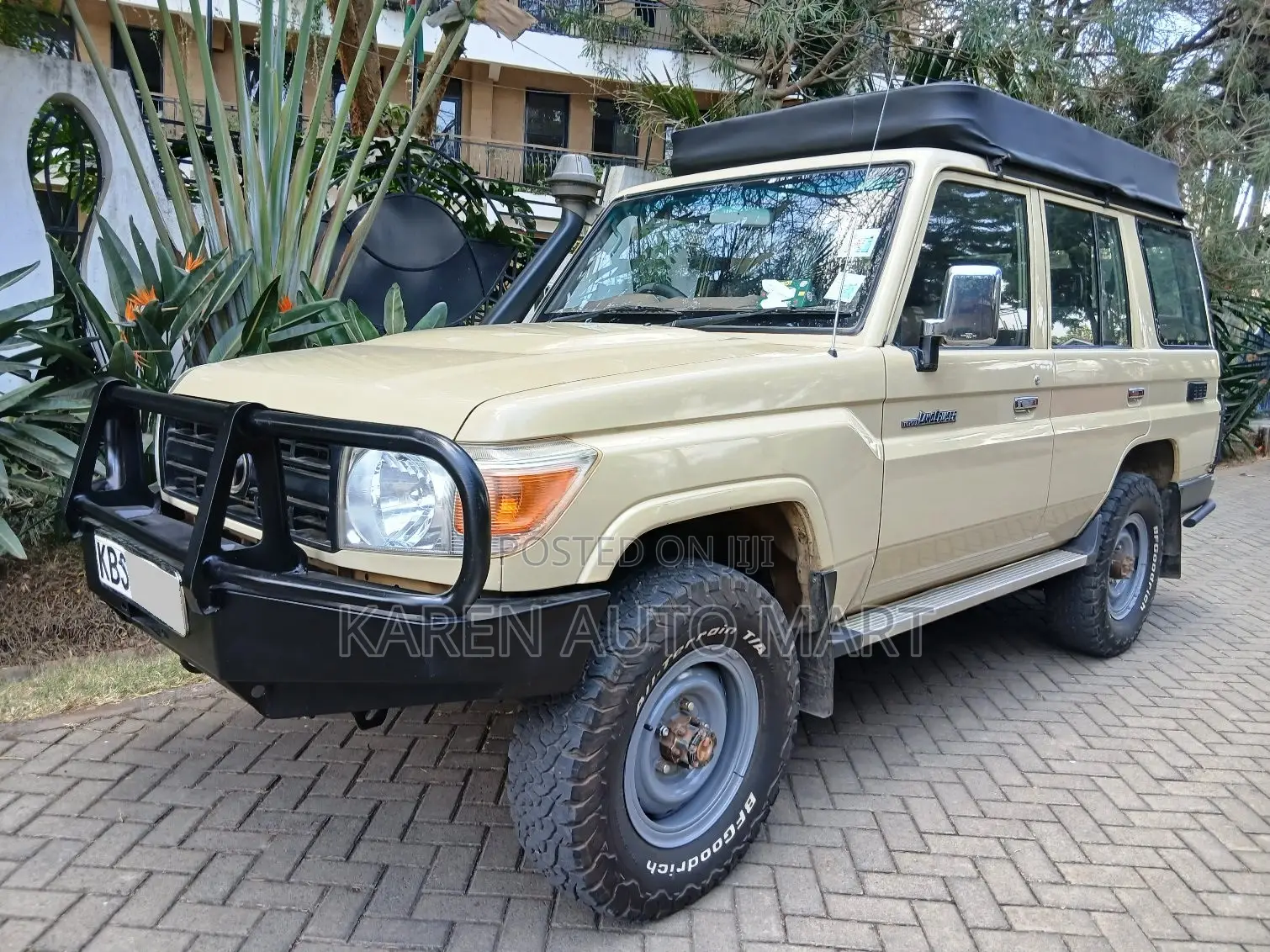 Toyota Land Cruiser 2012