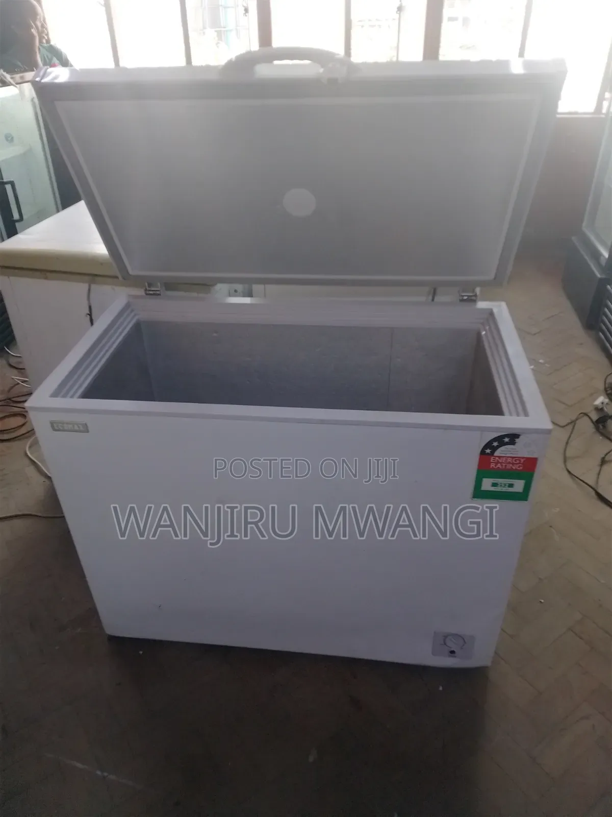 Chest Freezer ( 219l)