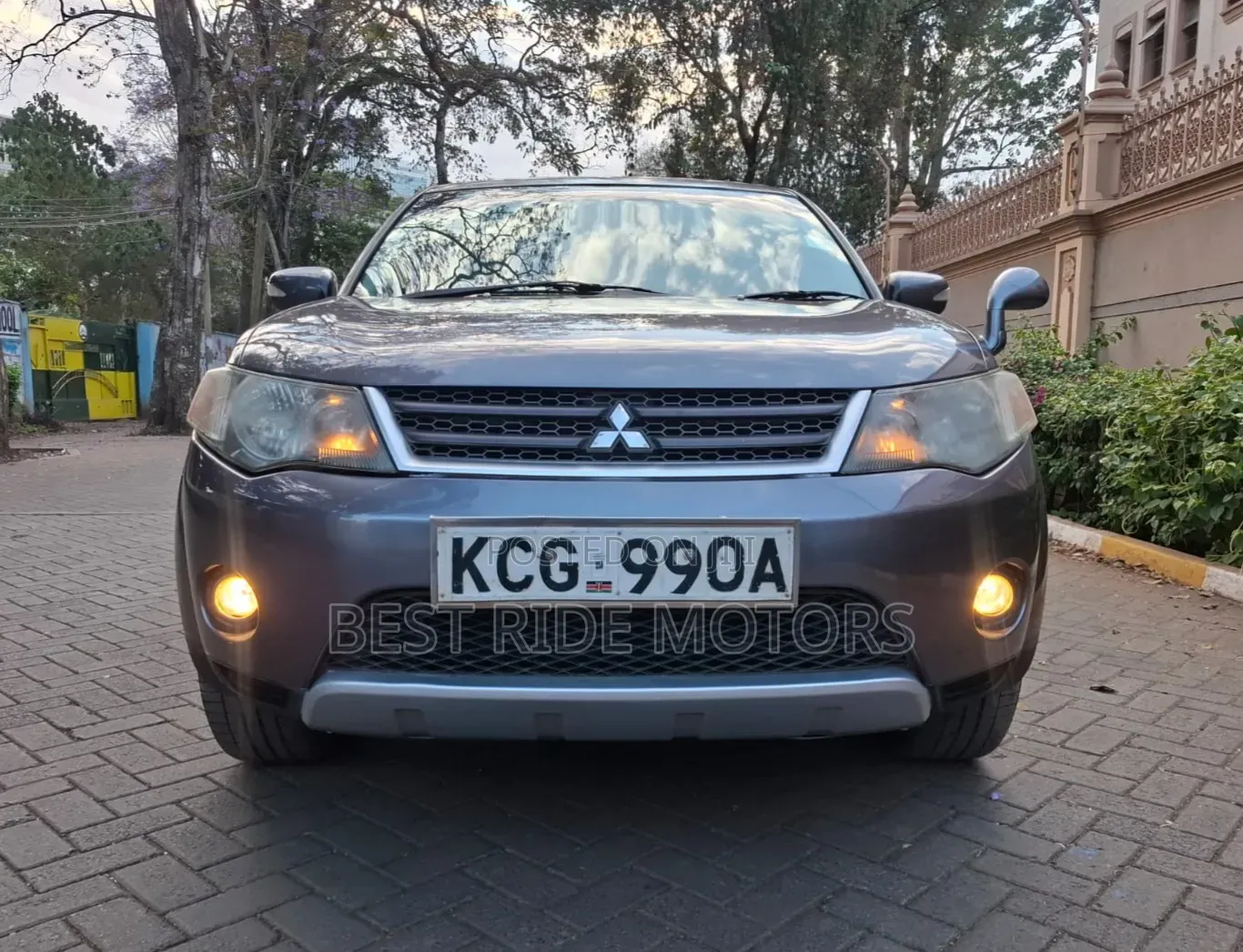 Mitsubishi Outlander 2.4 ES 4x4 2008 Gray