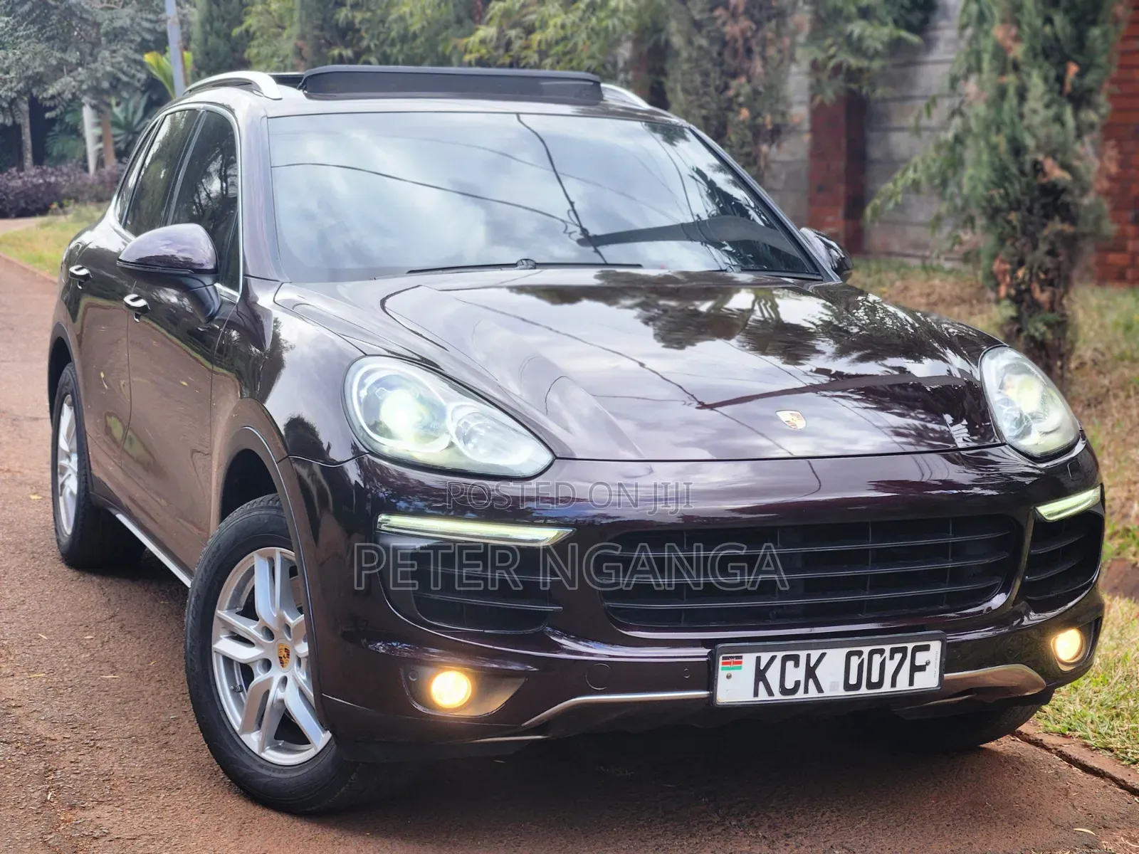 Porsche Cayenne 2016 Purple