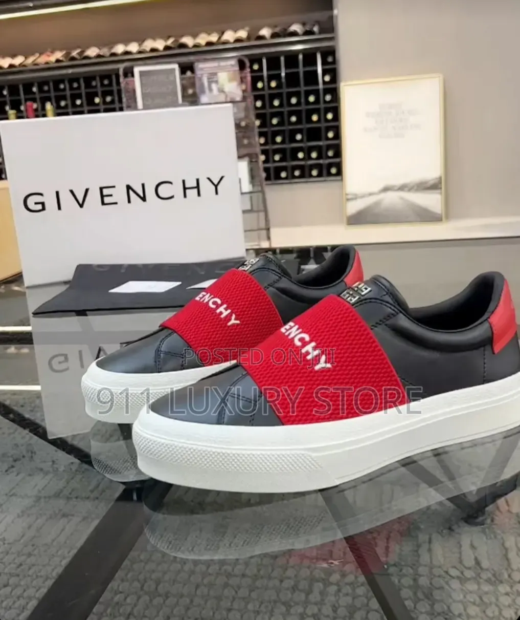 Givenchy Urban Street Elastic Band Sneaker