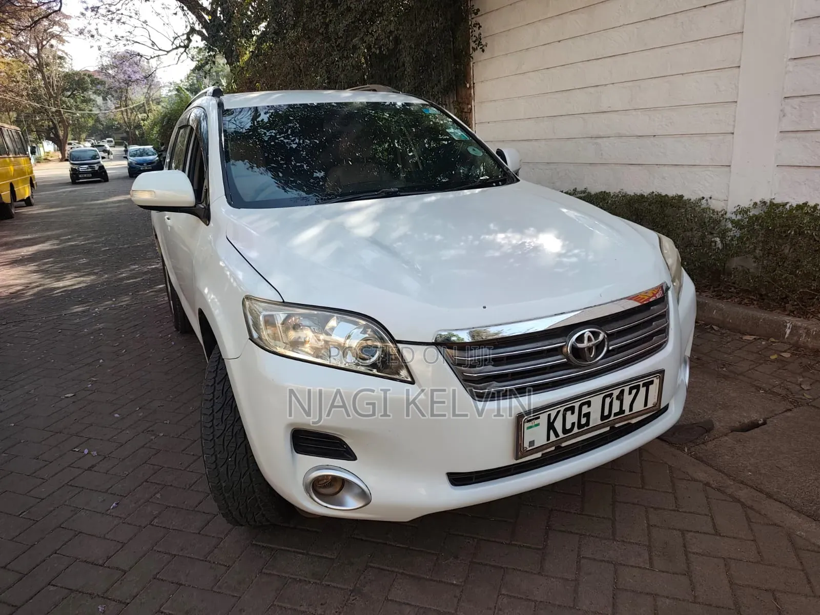 Toyota Vanguard 2010 Pearl