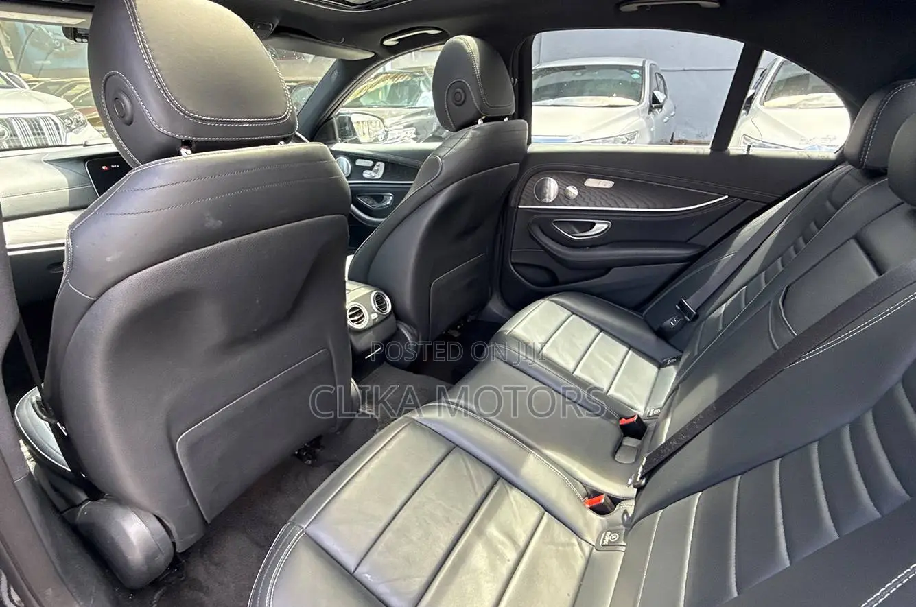 Mercedes-Benz E200 2021 Black