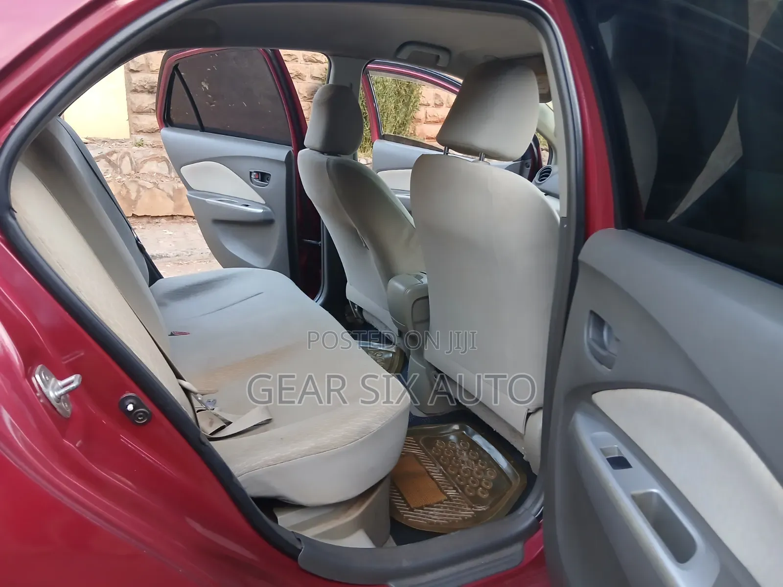 Toyota Belta 2009 Red