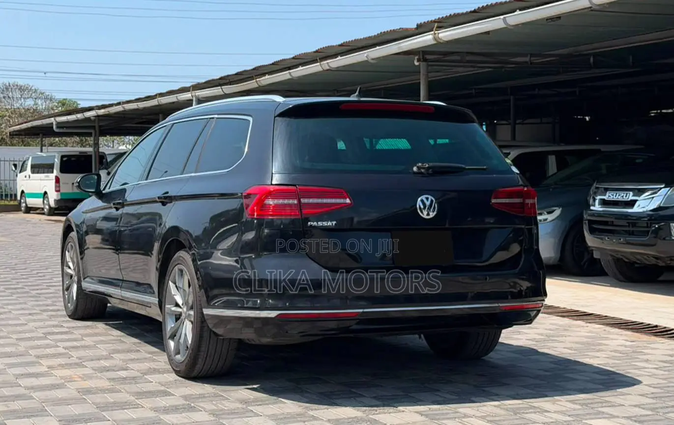 Volkswagen Passat 2.0T Wolfsburg Edition 2019 Black
