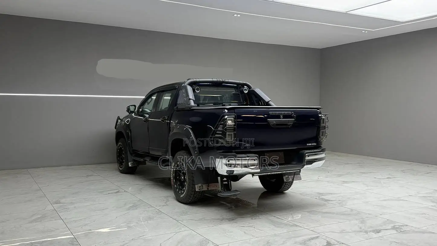 Toyota Hilux Revo Double Cab Deisel 2.4 AWD 2021 Purple
