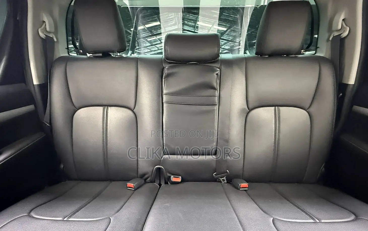Toyota Hilux Revo Double Cab Deisel 2.4 AWD 2021 Green