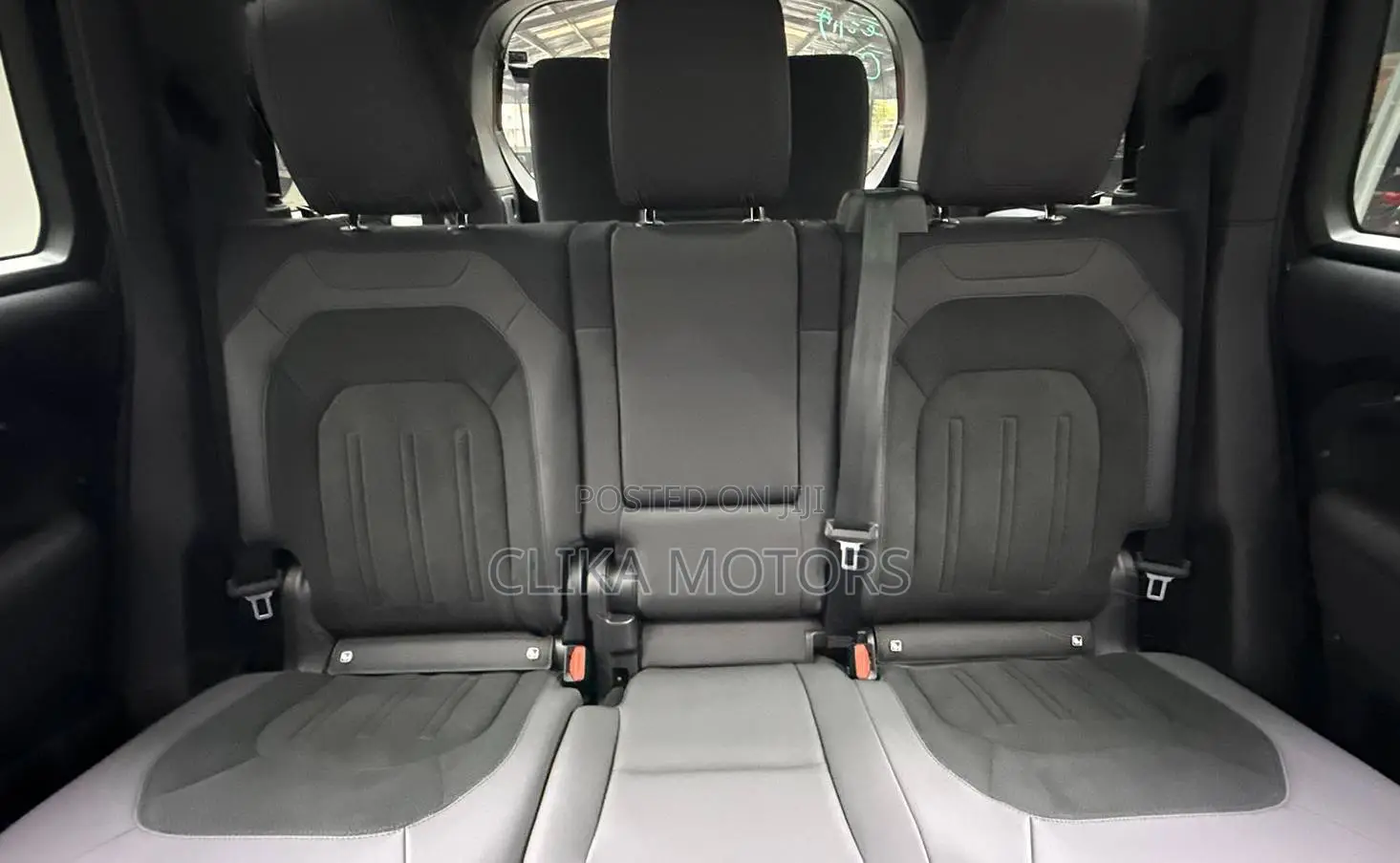 Land Rover Defender S 2021 Matt Black