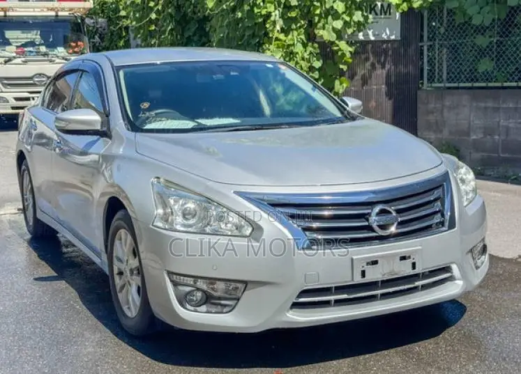 Daihatsu Rocky 2019 Silver