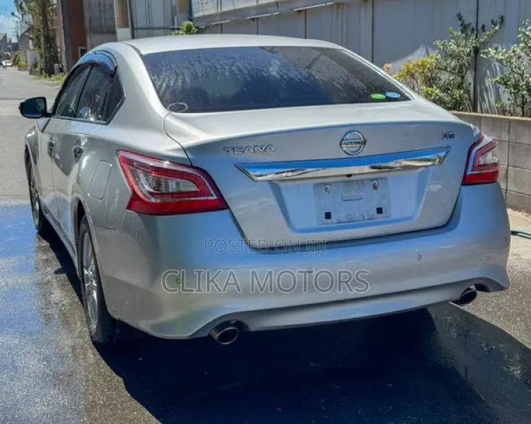 Daihatsu Rocky 2019 Silver