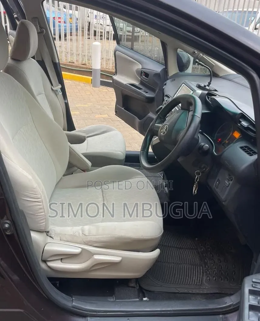 Toyota Wish 2010 Maroon