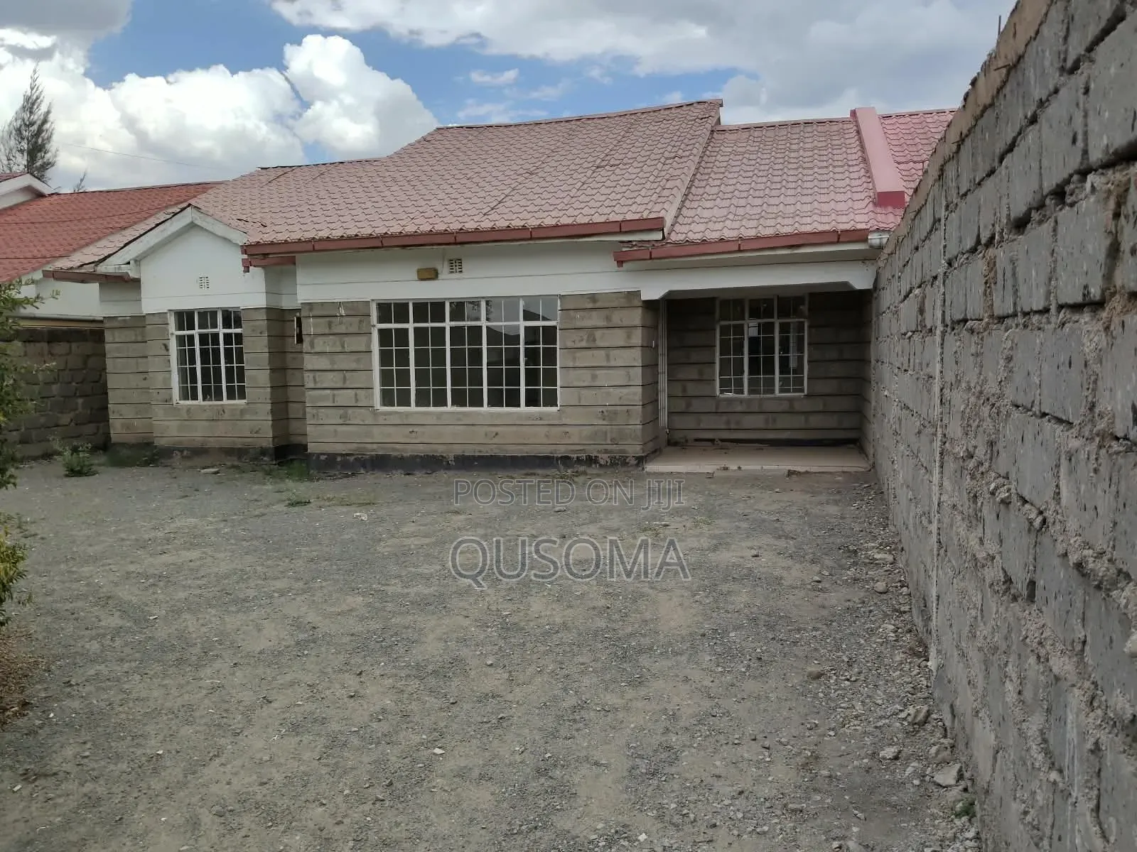 3bdrm Bungalow in Kitengela for sale