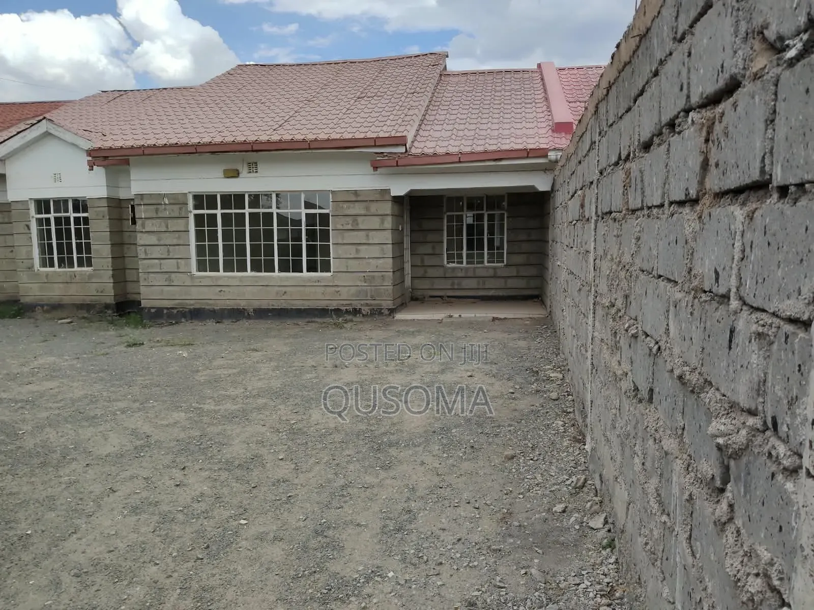 3bdrm Bungalow in Kitengela for sale