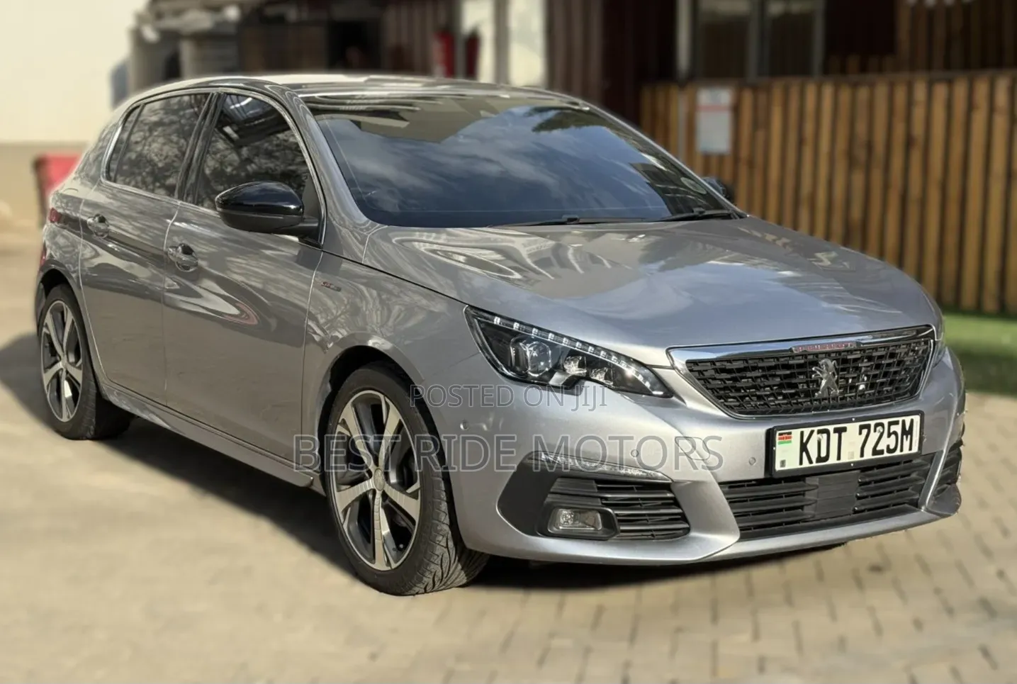 Peugeot 308 2018 Silver