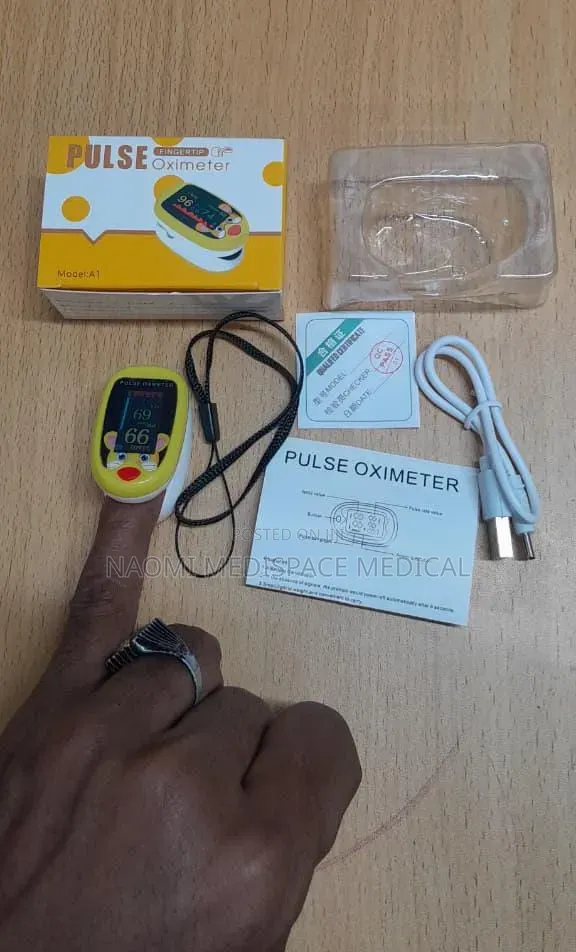 Portable, Lightweight Paediatric Pulse Oximeter