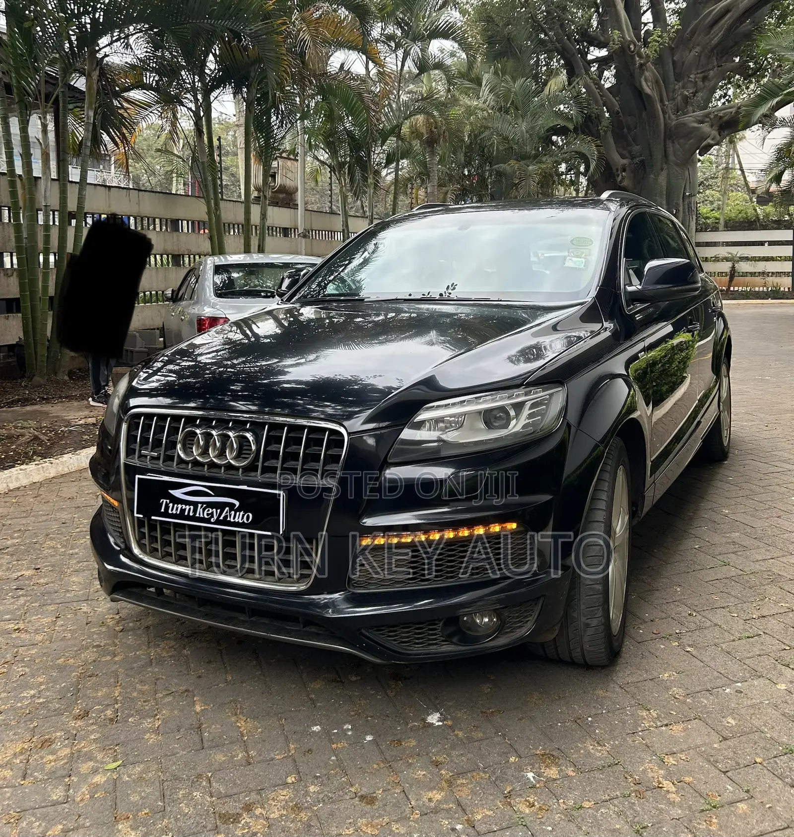 Audi Q7 2010 Black