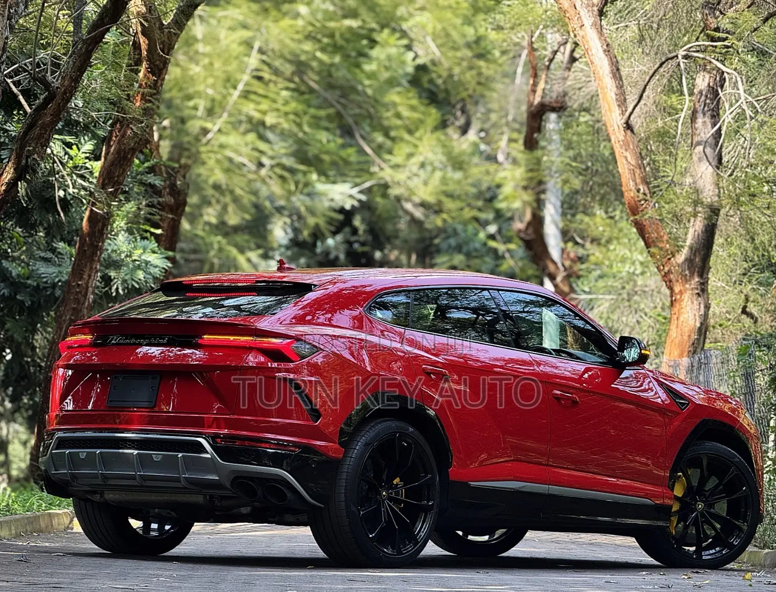 Lamborghini Urus Base 2019 Red