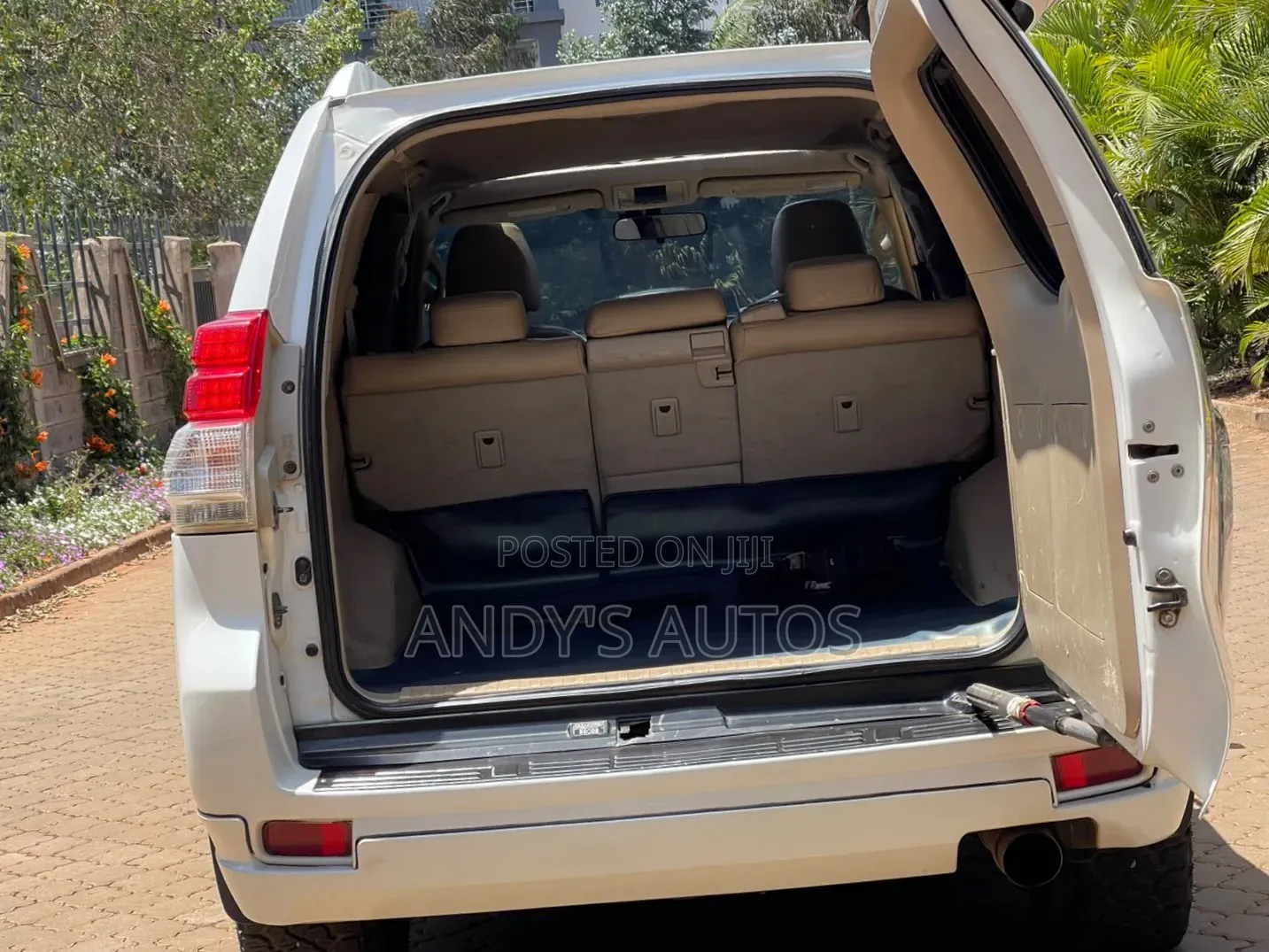 Toyota Land Cruiser Prado 2.7 i 2010 White