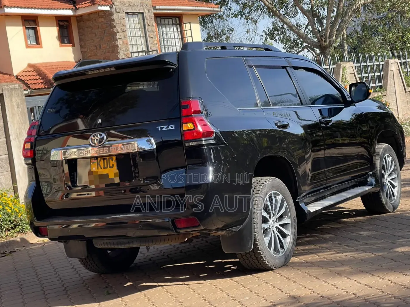 Toyota Land Cruiser Prado 2.8 2017 Black
