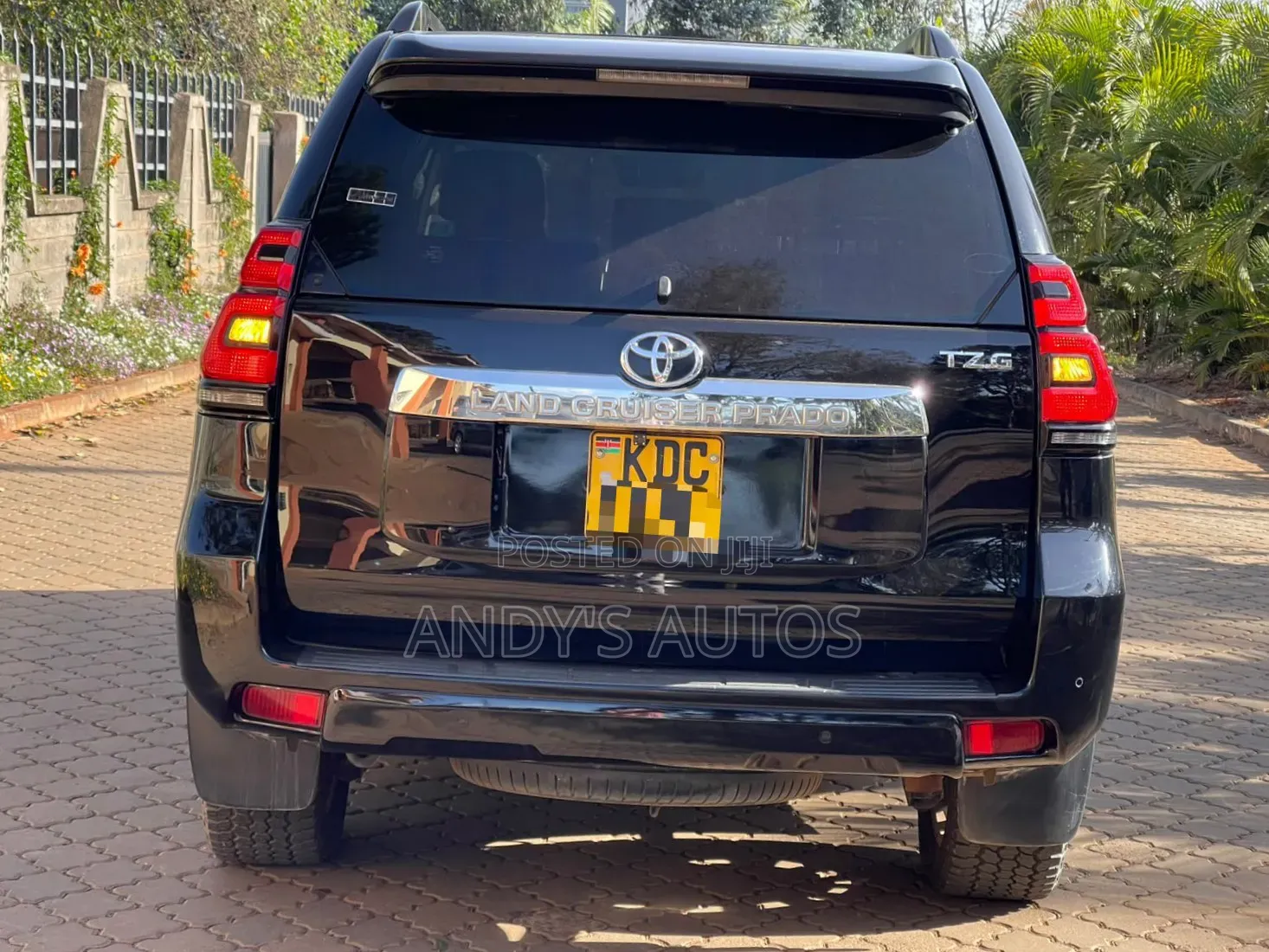 Toyota Land Cruiser Prado 2.8 2017 Black