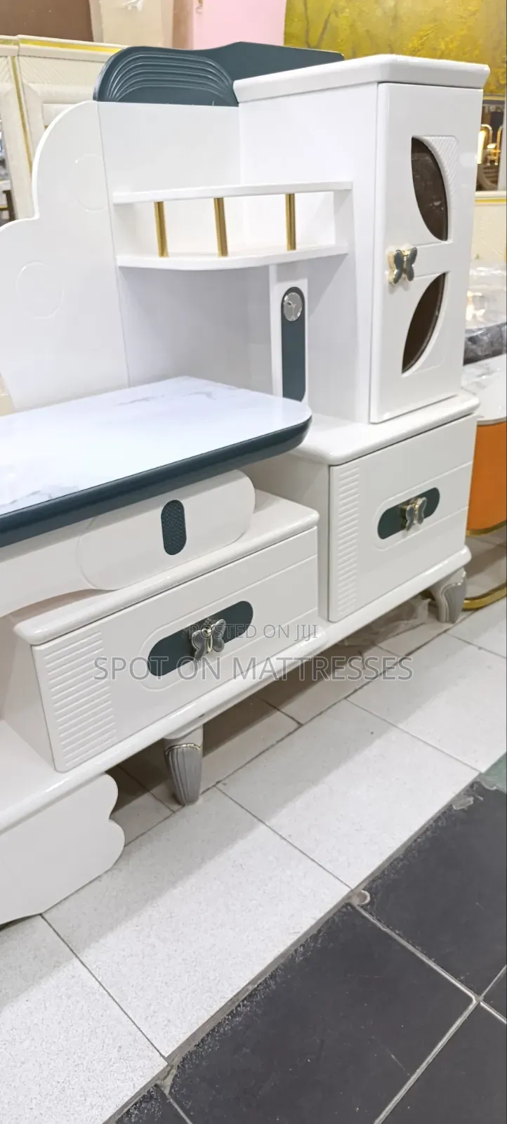 Exquisite Top-Tier TV Stand With Side Units and Butterfly Deco Drawers