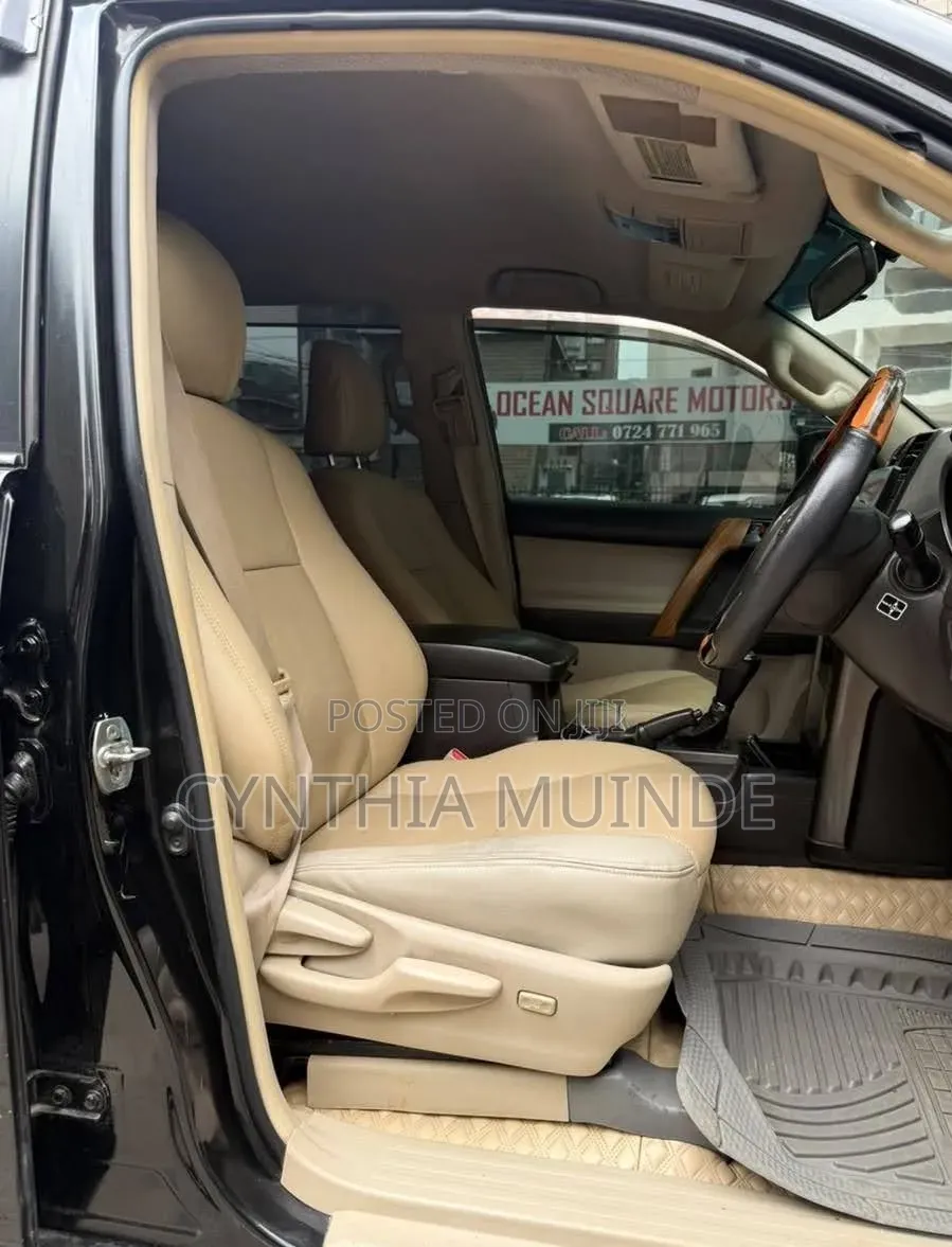 Toyota Land Cruiser Prado 2011 Black
