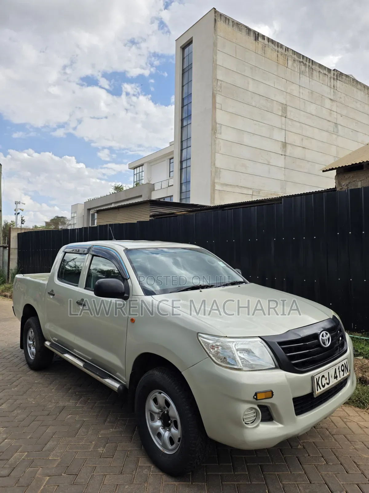 Toyota Hilux 2016 Gold