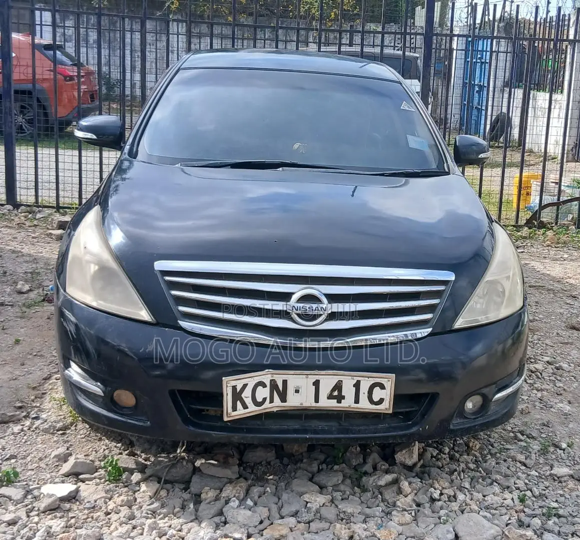 Nissan Teana 2010 Black