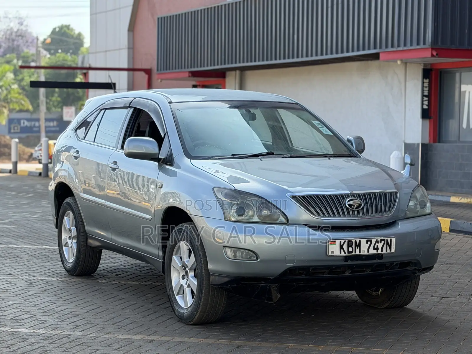 Toyota Harrier 2004 Silver