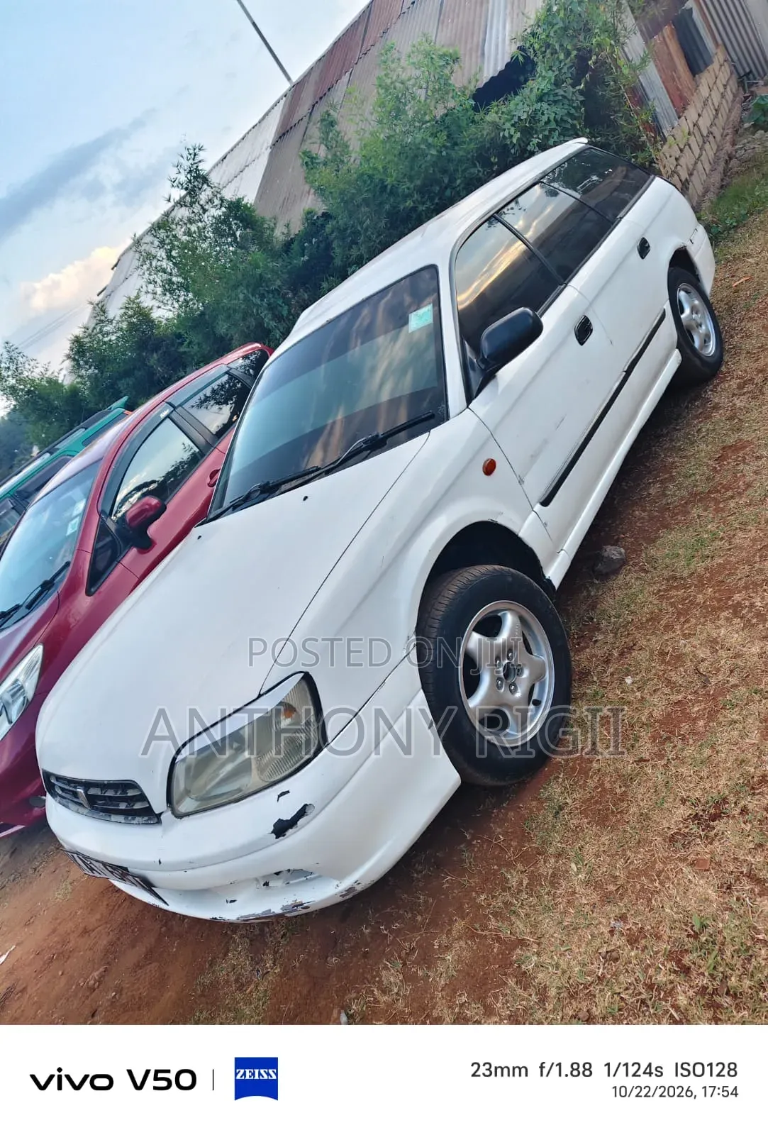 Subaru Legacy Wagon 2000 White