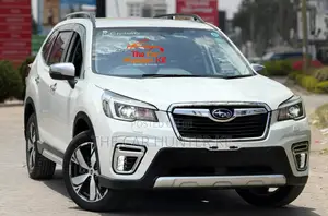 Subaru Forester 2019 Off white