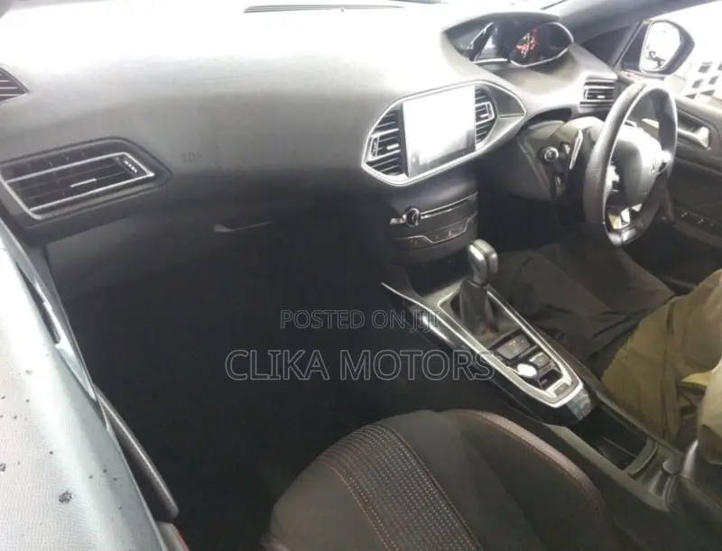 Peugeot 308 2016 Blue