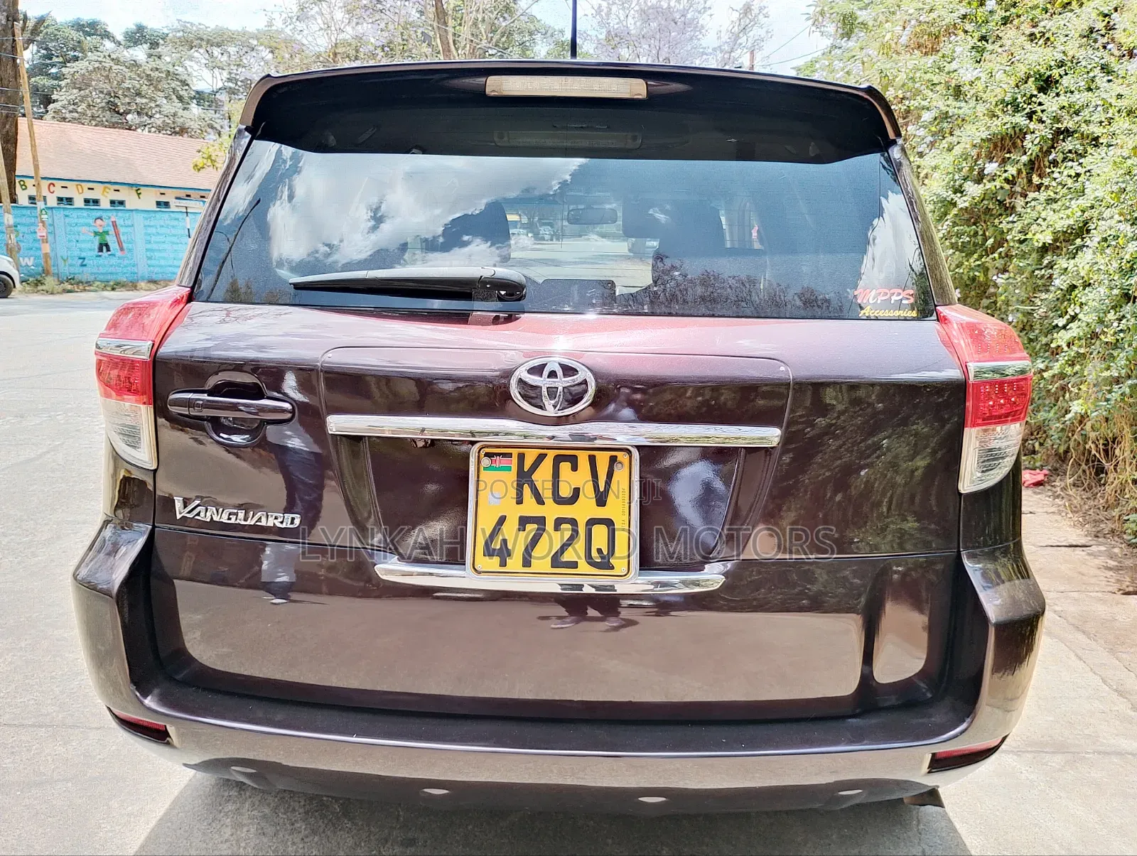 Toyota Vanguard 2012 Maroon