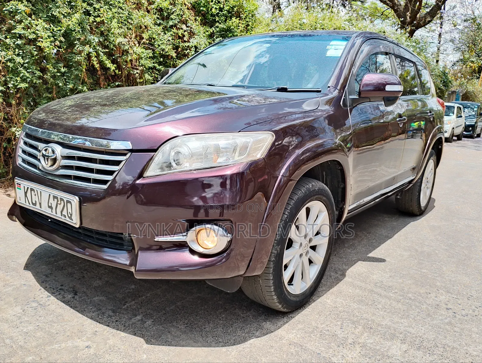 Toyota Vanguard 2012 Maroon