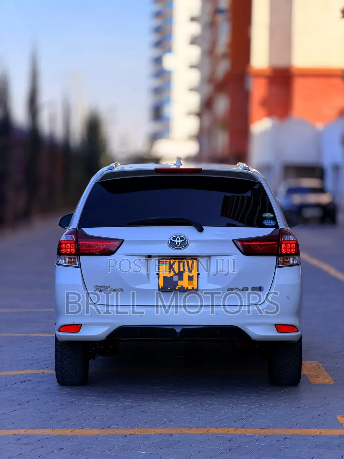 Toyota Corolla Fielder 2018 White