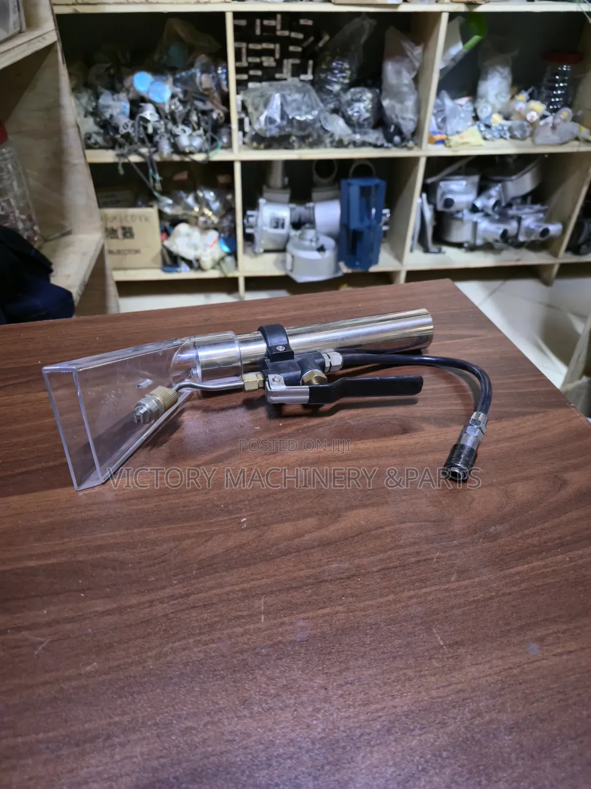 Wet/Dry Nozzle Handle Carpet Cleaner