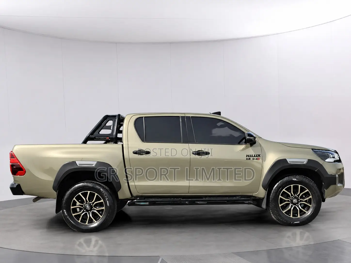Toyota Hilux Revo Double Cab Deisel 2.8 AWD 2019 Brown