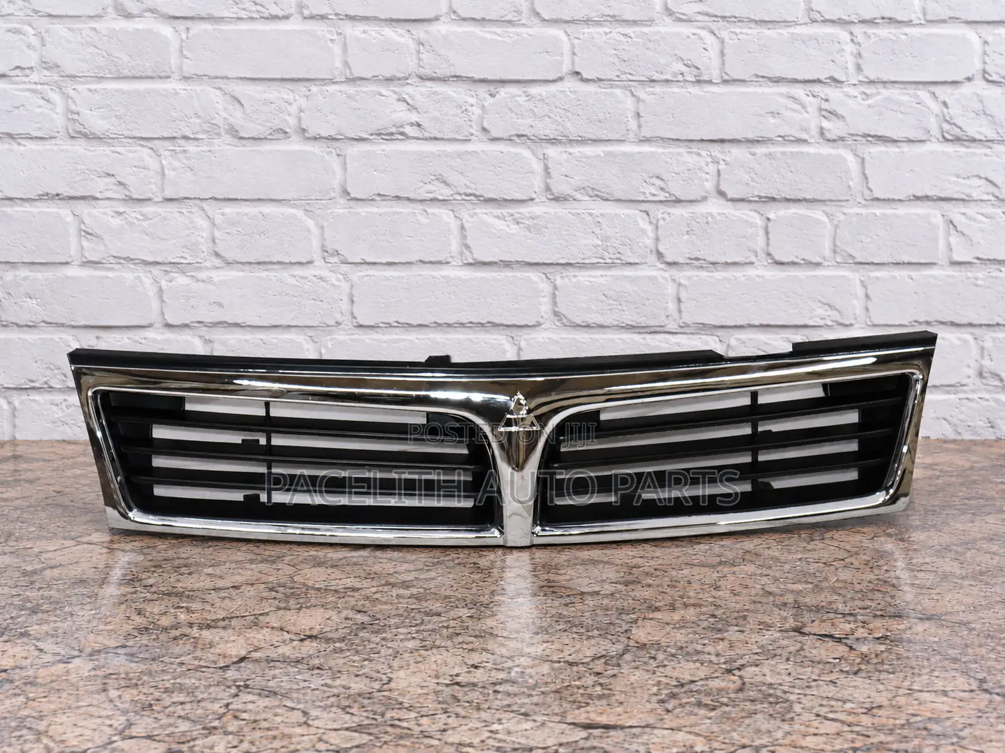 Front Grille Mitsubishi Lancer Ck5 1998 - 2000 Chrome Black