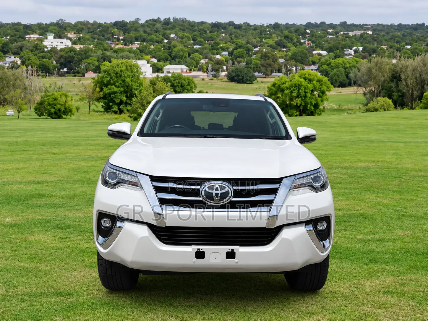 Toyota Fortuner 2.8 D AWD 2019 White