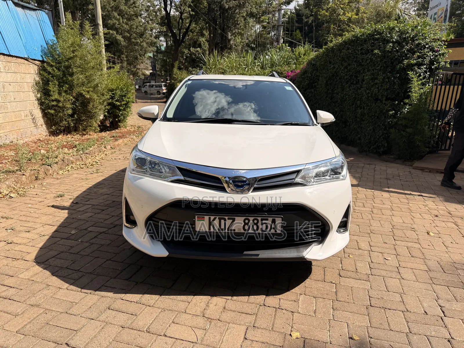 Toyota Corolla Fielder 1.5 Hybrid FWD 2019 White