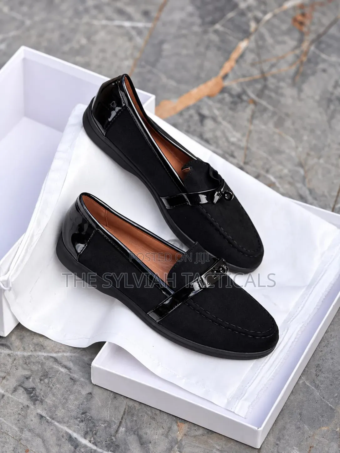 suede Unlaced Brogues